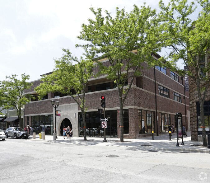 Primary Photo Of 132-134 N York St, Elmhurst Office Residential For Lease