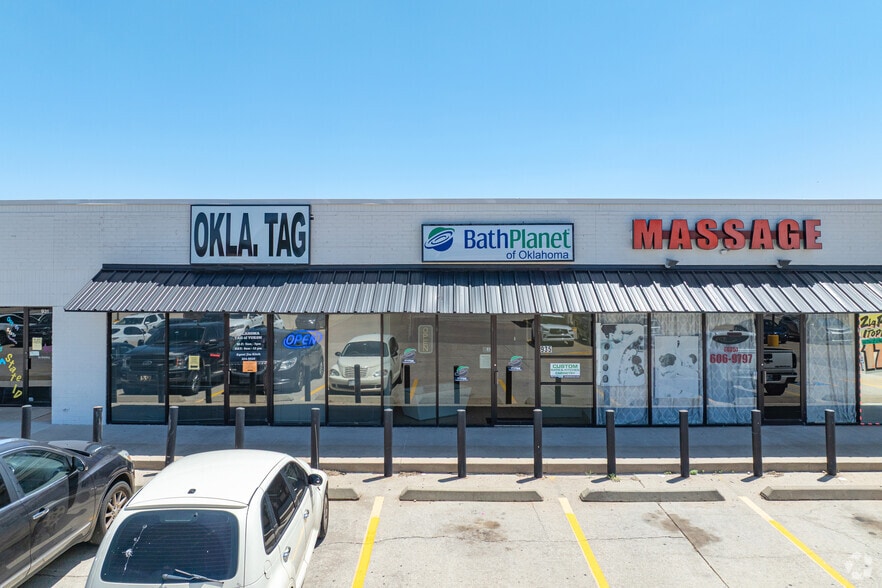 More Photos Of 917-953 Cornwell Dr, Yukon General Retail For Lease