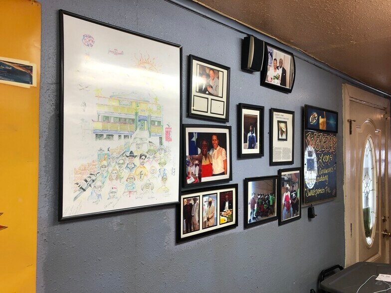 More Photos Of 5427 Broadway St, Galveston General Retail For Sale