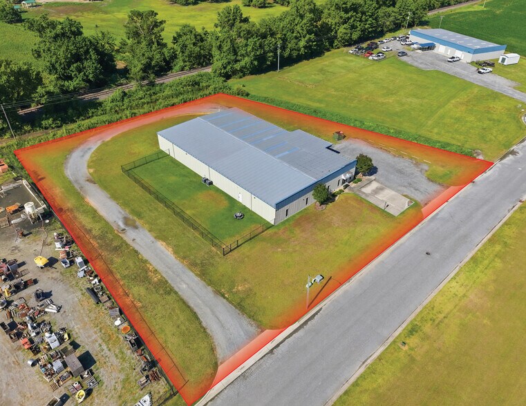 More Photos Of 3655 Peace St, Farmville Industrial For Lease