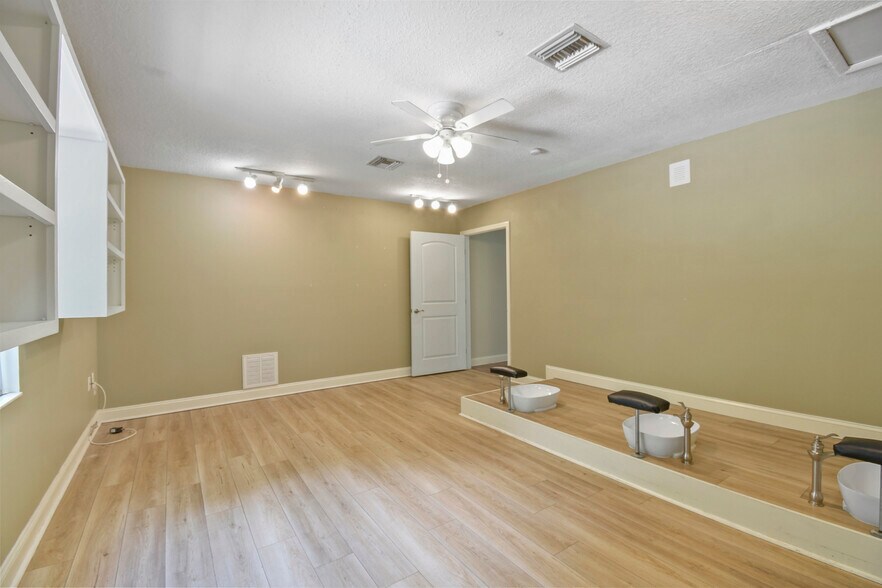 More Photos Of 2706 Old Moultrie Rd, Saint Augustine Medical For Lease