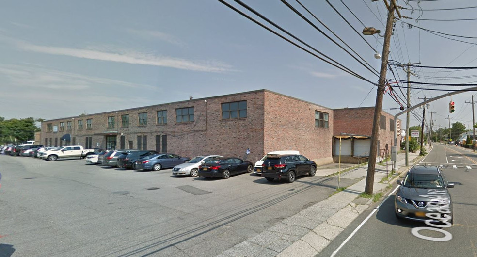 Primary Photo Of 500 Ocean Ave, East Rockaway Manufacturing For Lease