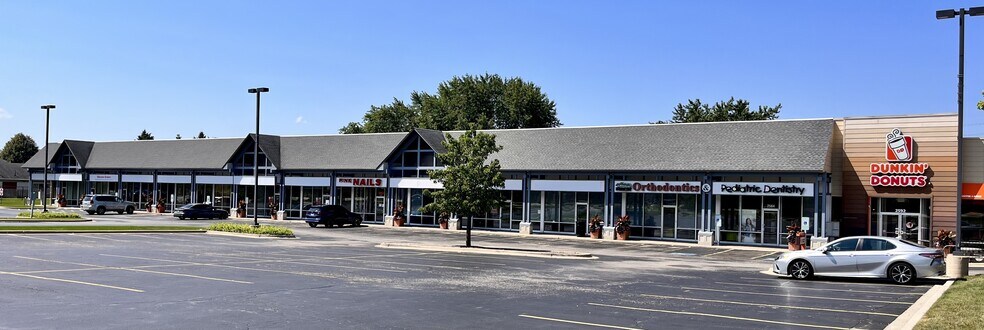 More Photos Of 2536-2590 N Route 83, Round Lake Beach Unknown For Lease