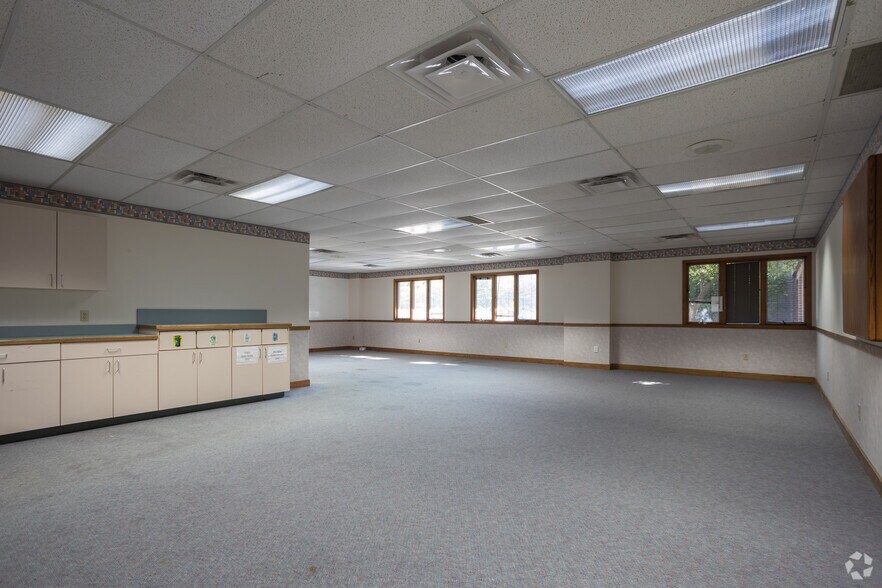 More Photos Of 2356-2370 Science Pky, Okemos Office For Lease