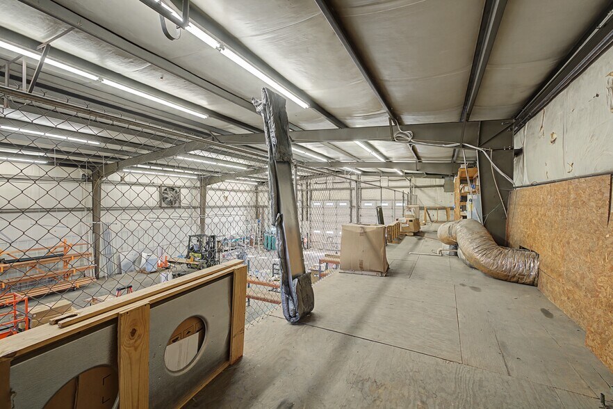 More Photos Of 225 Fiberglass Dr, Mount Juliet Warehouse For Lease