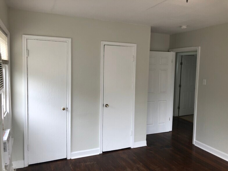 More Photos Of 261 Claremont Ave, San Antonio Multifamily For Sale