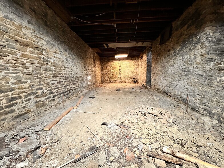 More Photos Of 422 W McMicken Ave, Cincinnati Apartments For Sale