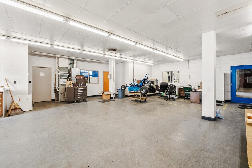 More Photos Of 292 Walnut St, Saint Paul Manufacturing For Lease