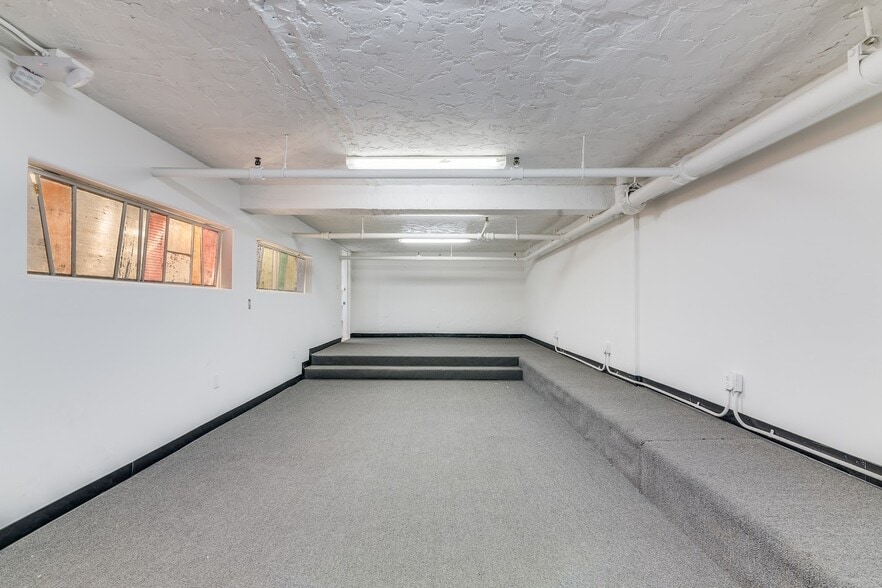 More Photos Of 2023-2043 S Santa Fe Ave, Los Angeles Unknown For Lease