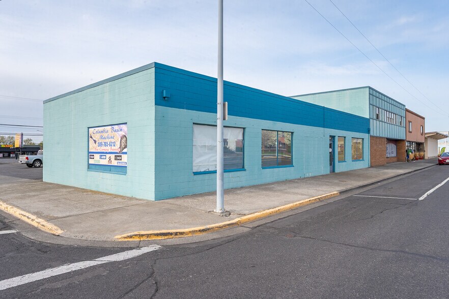 More Photos Of 612 W 3rd Ave, Moses Lake Industrial For Sale
