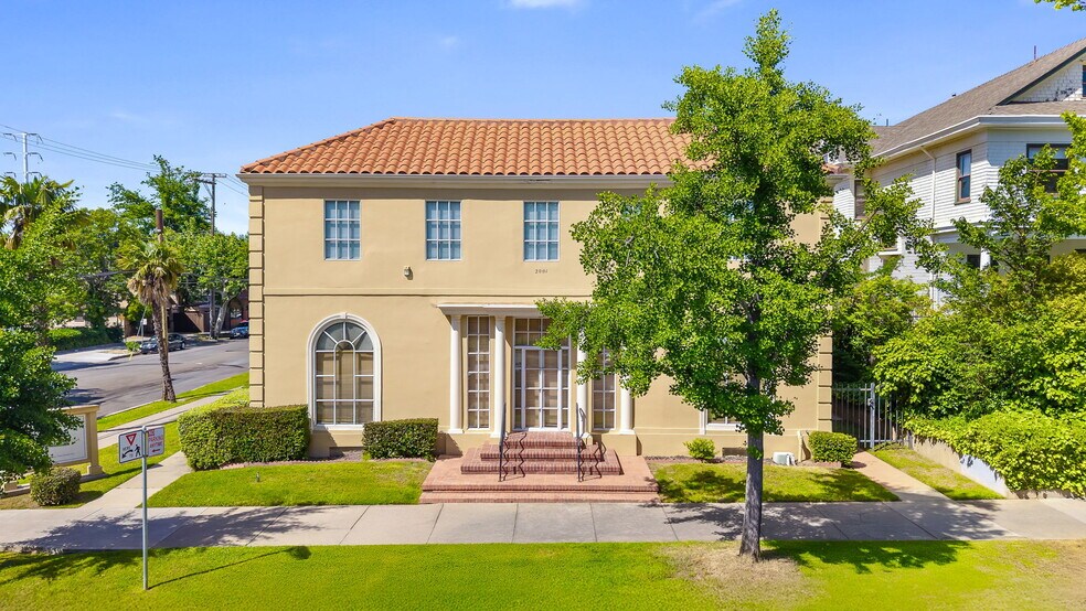More Photos Of 2001 P St, Sacramento Office For Sale