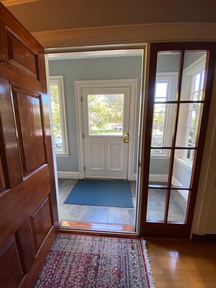 More Photos Of 202-204 Lafayette St, Salem Office Residential For Lease