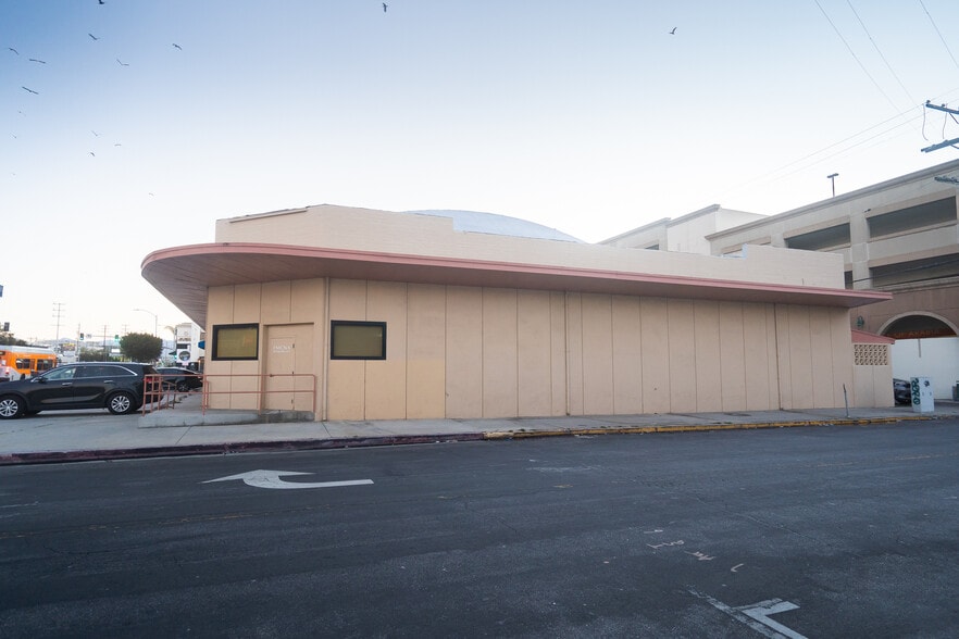 More Photos Of 9432 Venice Blvd, Culver City Medical For Sale