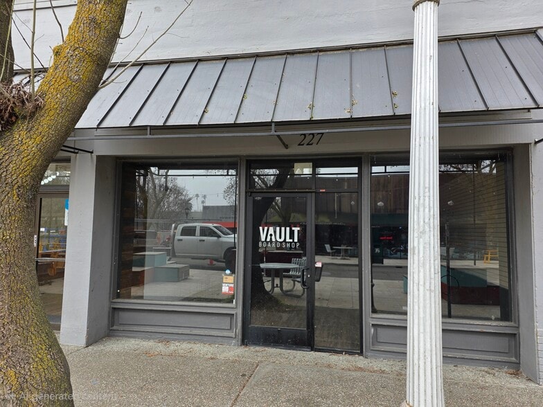 More Photos Of 221-227 G St, Davis Storefront Retail Office For Lease