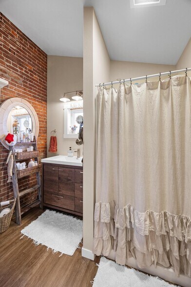 More Photos Of 116 W 5th St, Tipton Research And Development For Sale