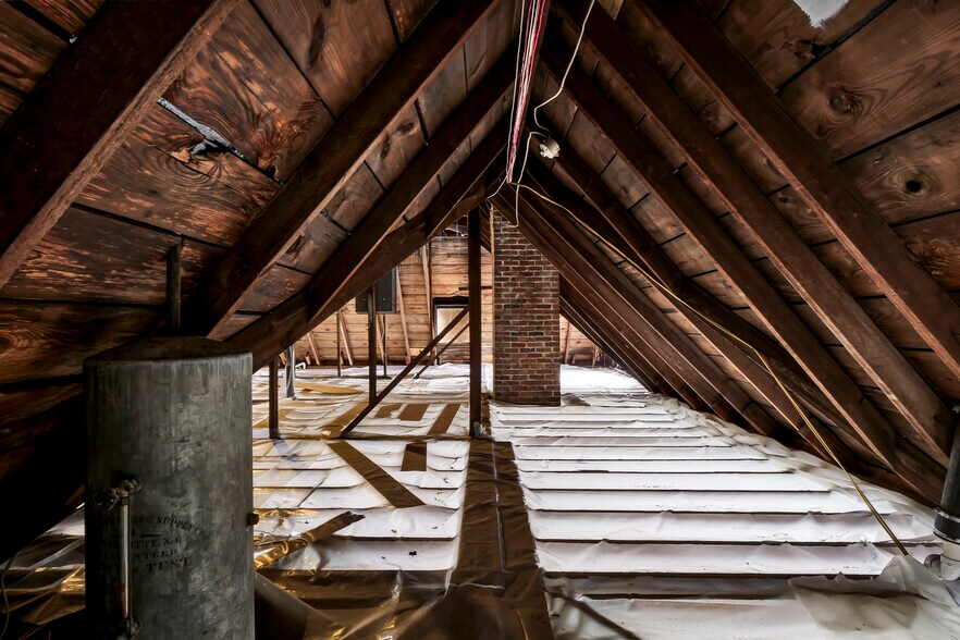 More Photos Of 708 Market St, Wilmington Apartments For Sale