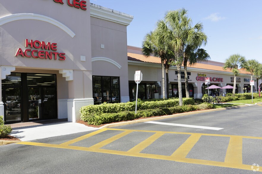 More Photos Of 8787-8811 Tamiami Trl N, Naples Storefront For Lease