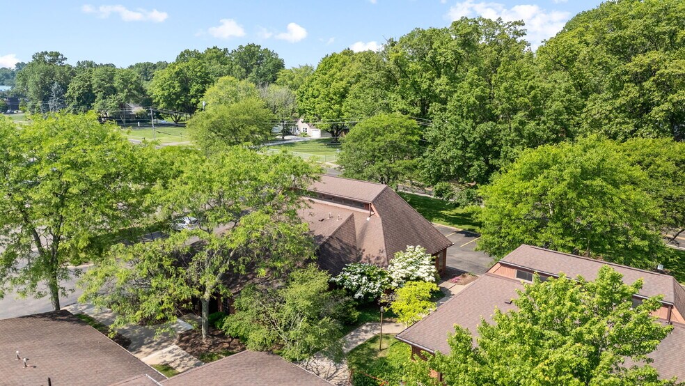 More Photos Of 2400 Wales Ave NW, Massillon Office For Lease