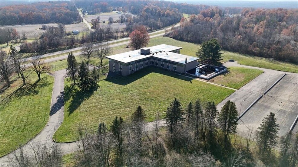 More Photos Of 1610 Hubbard Thomas Rd, Hubbard Office For Lease