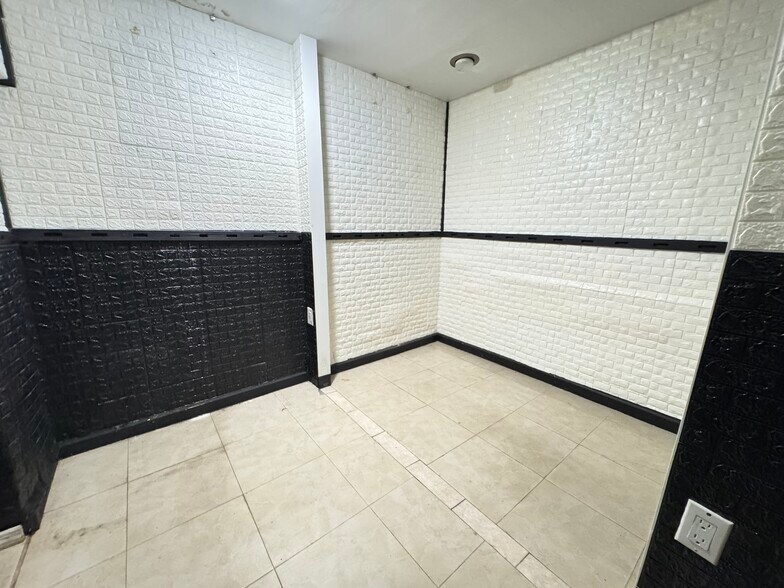 More Photos Of 448 E 79th St, New York Apartments For Lease