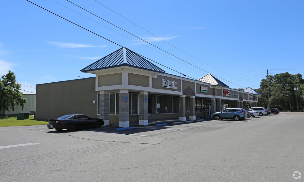 Primary Photo Of 913 N Beal Pky, Fort Walton Beach Unknown For Lease