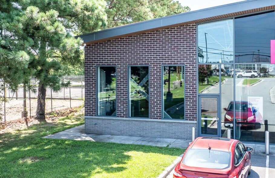 More Photos Of 4050 W Vernon Ave, Kinston Freestanding For Lease