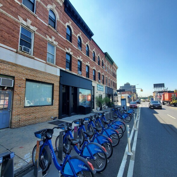 541 3rd Ave, Brooklyn, NY 11215 Office For Lease