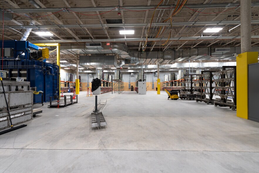 More Photos Of 196 E Main St, Milford Light Manufacturing For Sale