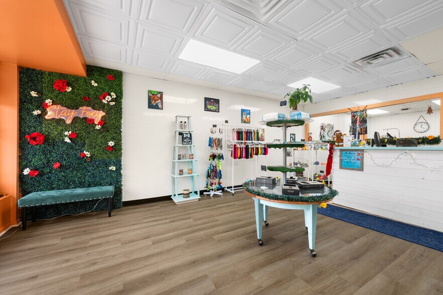 More Photos Of 2024-2032 W Schaaf Rd, Cleveland General Retail For Sale