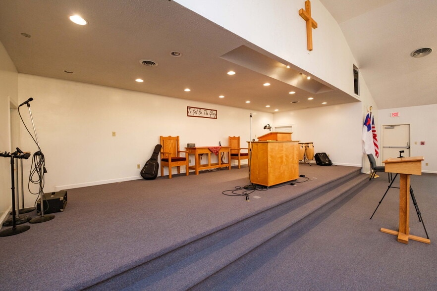 More Photos Of 5700 Edinburg Gap Rd, Fort Valley Religious Facility For Sale