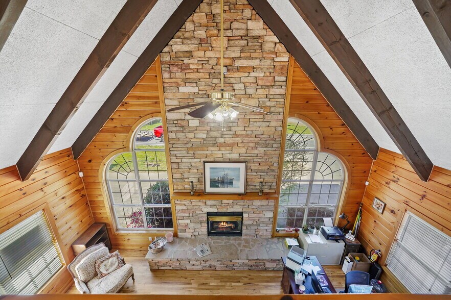 More Photos Of 243 Old Highway 5 S, Ellijay Loft Creative Space For Sale