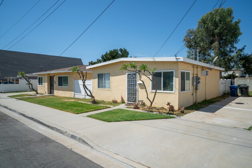 More Photos Of 9089-9101 Watson St, Cypress Apartments For Sale