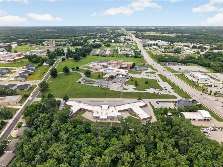 More Photos Of 106 Hospital Dr, Smithville Assisted Living For Sale