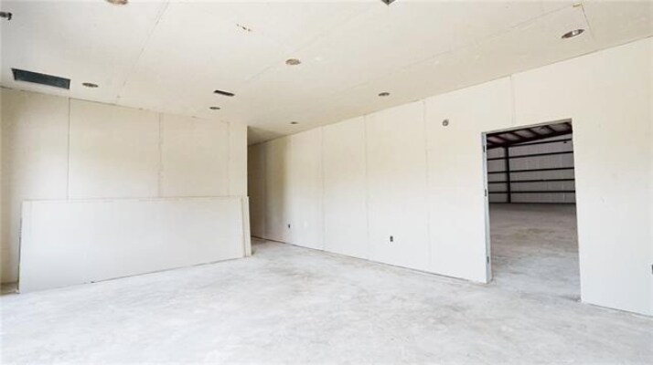 More Photos Of 834 Reverend Richard Wilson Dr, Kenner Industrial For Sale