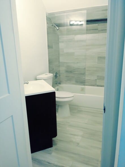 More Photos Of 1092 Sells Ave SW, Atlanta Specialty For Sale