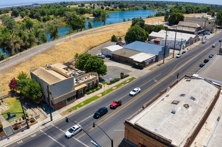 More Photos Of 563 2nd St, Yuba City Office For Sale