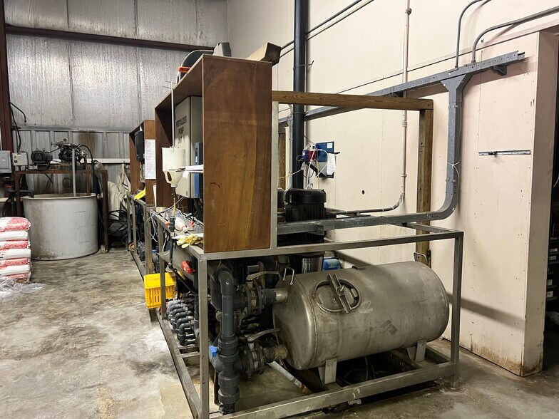 More Photos Of 566 Tomato Dr, Punxsutawney Self Storage For Sale