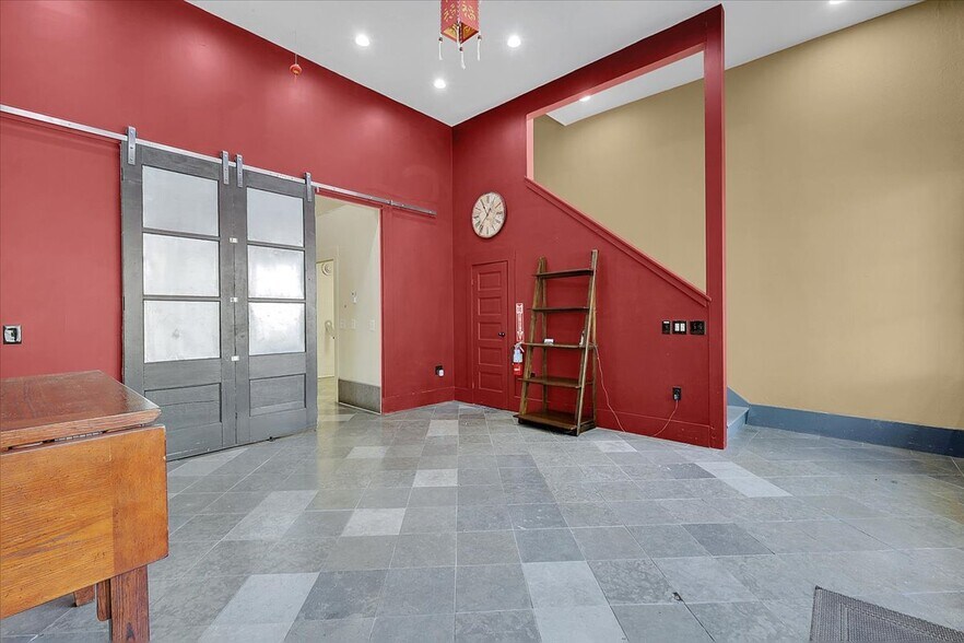More Photos Of 228 1st St, Marysville Storefront Retail Residential For Sale