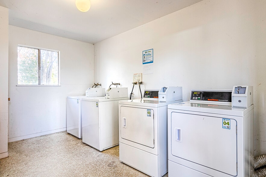 More Photos Of 7488 Bridgit Dr, Rohnert Park Apartments For Sale