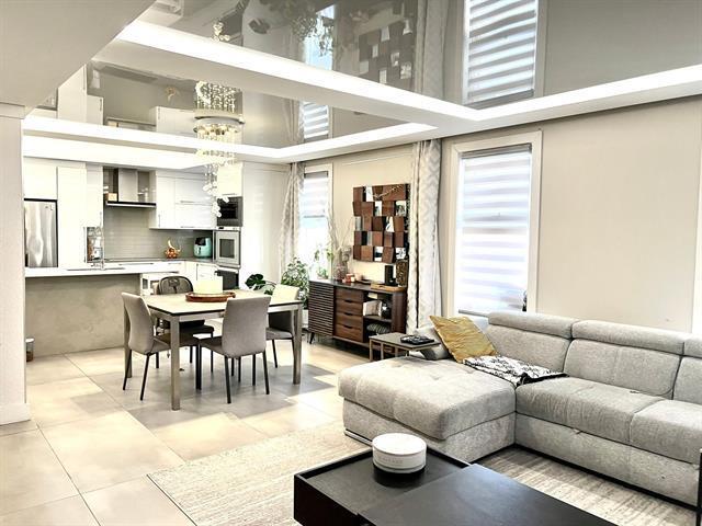 More Photos Of 6382-6392 Boul Saint Laurent, Montréal Storefront Retail Office For Sale