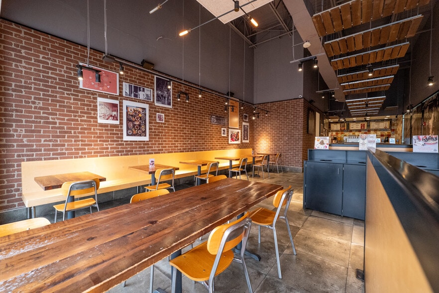 More Photos Of 84 Rt 17, East Rutherford General Retail For Lease