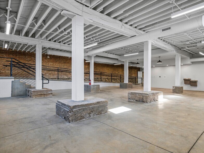 More Photos Of 170 Lyman St, Asheville Office For Lease