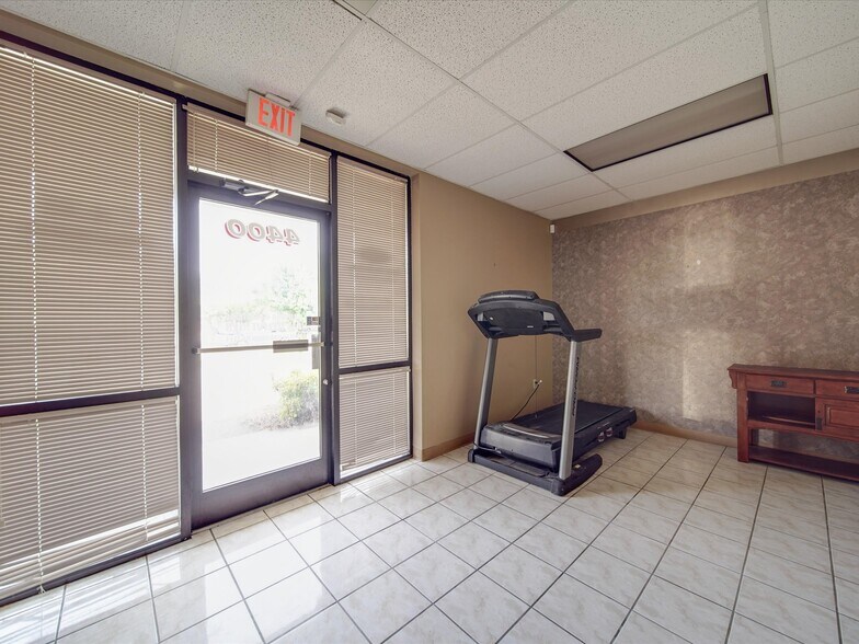 More Photos Of 4400 Republic Ct, Concord Warehouse For Lease