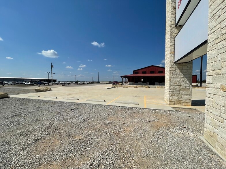 More Photos Of 9606 Interstate 20, Eastland Light Manufacturing For Sale