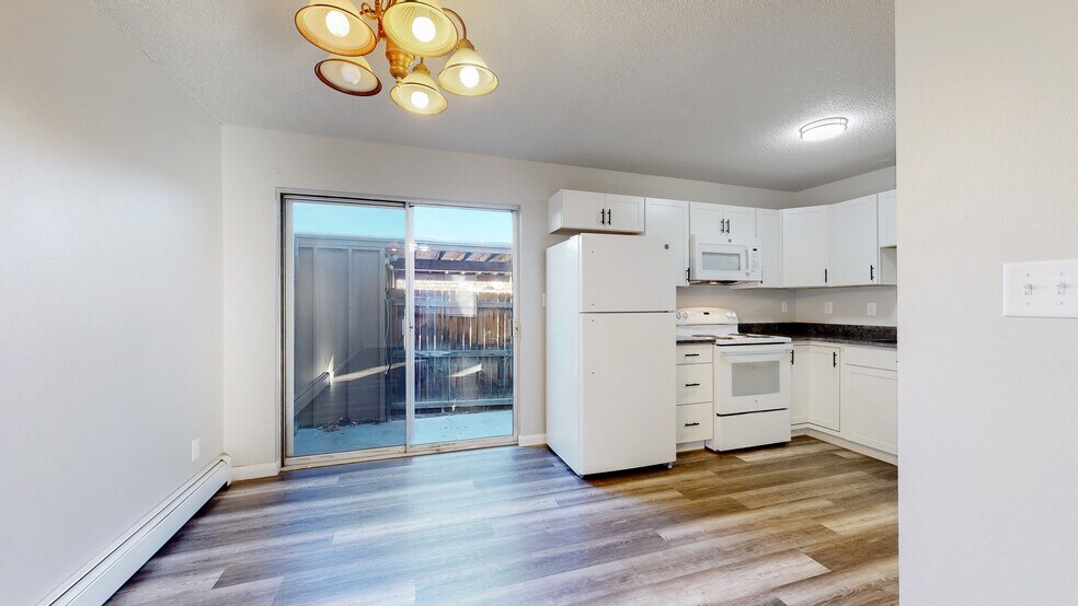 More Photos Of 807-813 37th Ave, Greeley Apartments For Sale