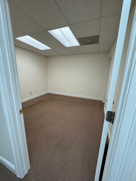 More Photos Of 101-103 4th St N, Oneonta Office For Lease