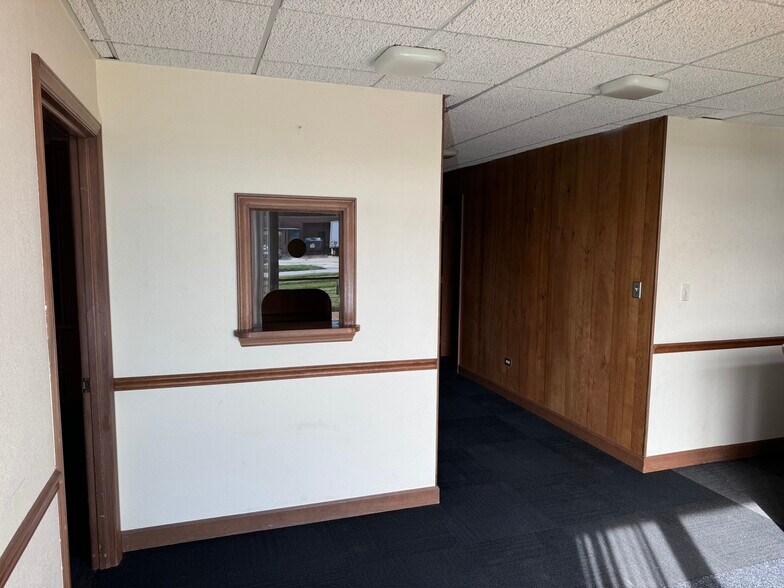 More Photos Of 1948 W Green Dr, High Point Warehouse For Lease