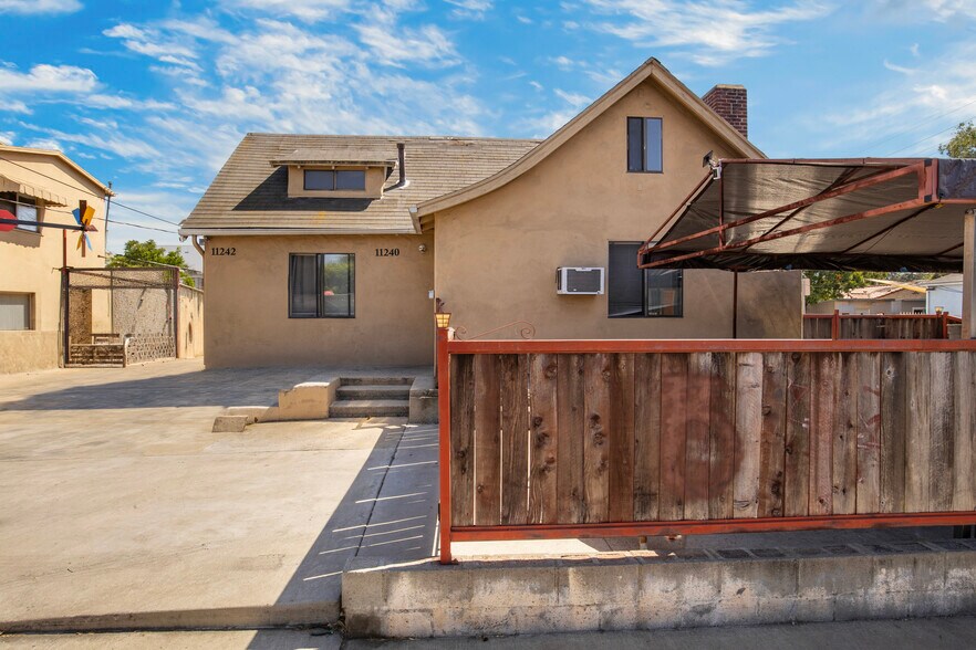 More Photos Of 11234 Hatteras St, North Hollywood Apartments For Sale