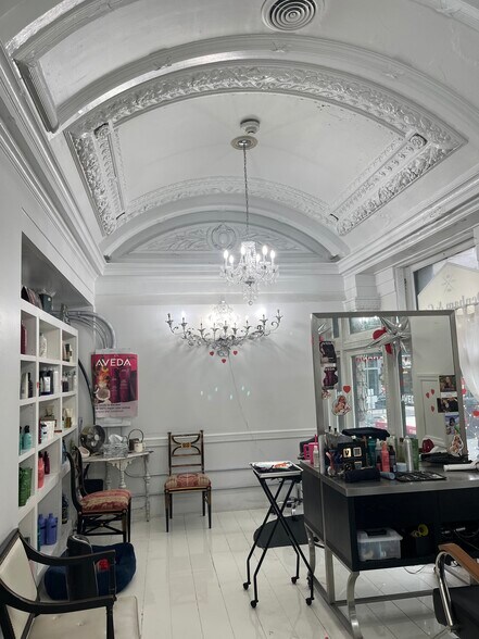 More Photos Of 100 5th Ave, Pittsburgh Office For Lease