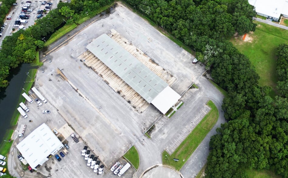 More Photos Of 141 Industrial Ct, Pensacola Truck Terminal For Sale